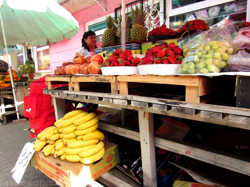 У Мукачеві відбувся обвал цін на полуницю