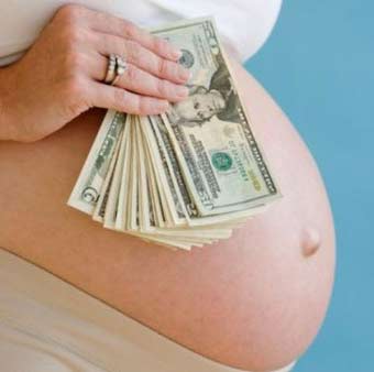 До уваги закарпатців: журналісти розповіли скільки платять за сурогатне материнство (ВІДЕО)