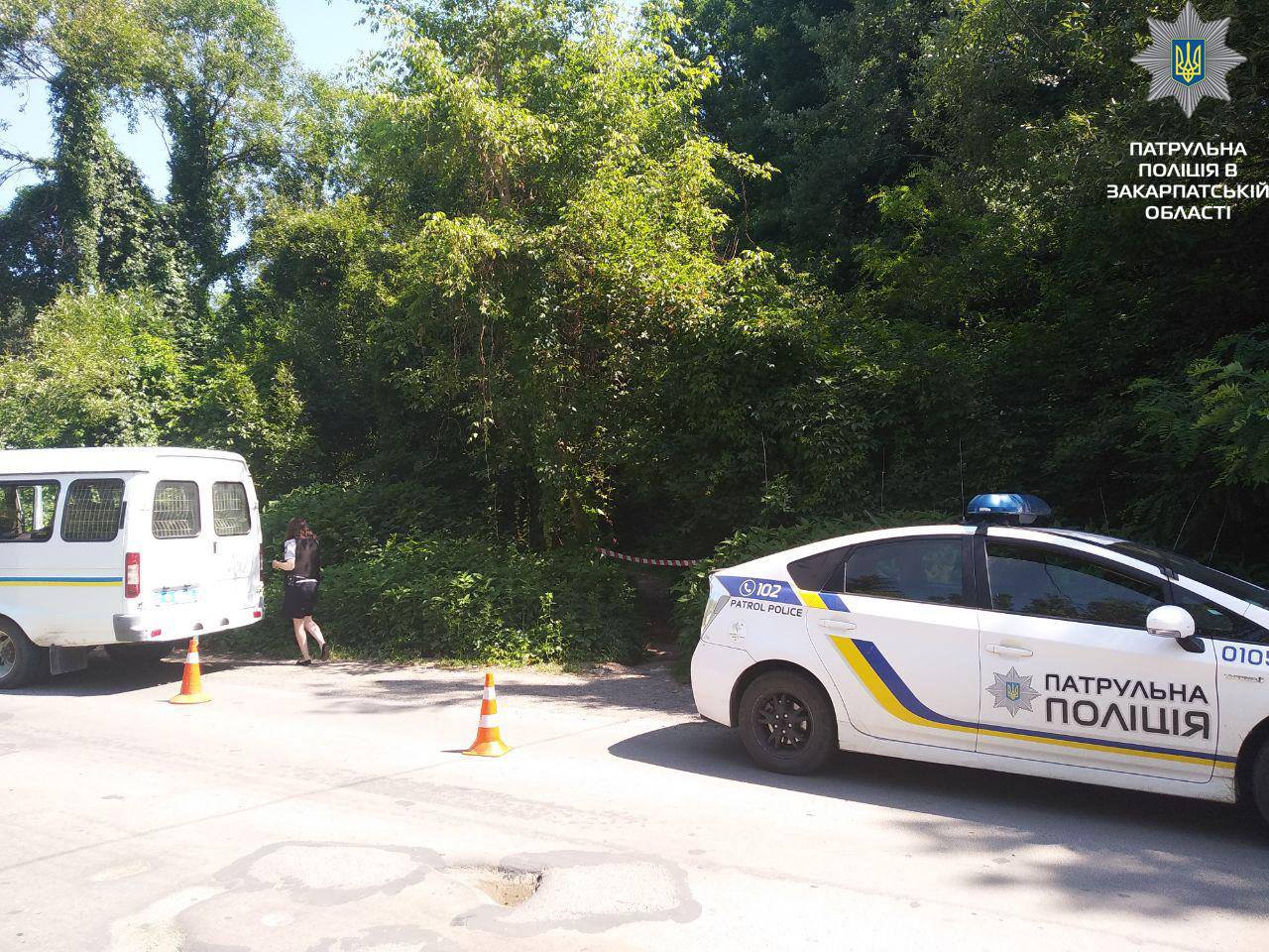 Патрульні поблизу Ужгорода знайшли небезпечну знахідку (ФОТО)