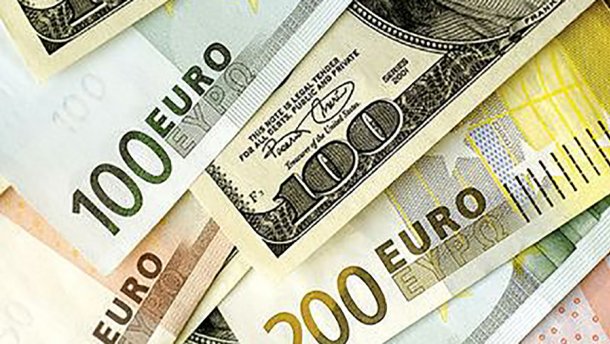 Курс валют 18 травня: євро продовжує падіння на готівковому ринку, долар стабільний