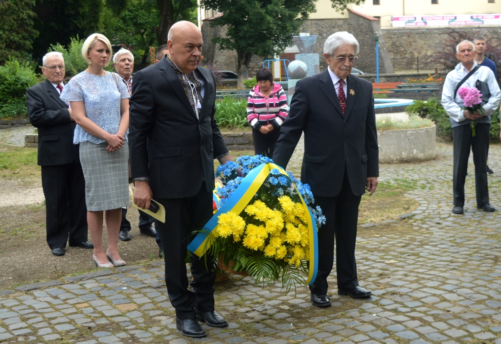 Закарпатці вшанували пам’ять жертв політичних репресій (+ ФОТО)