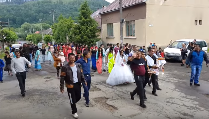 Ромське весілля на Закарпатті: Великий Березний (ВІДЕО)