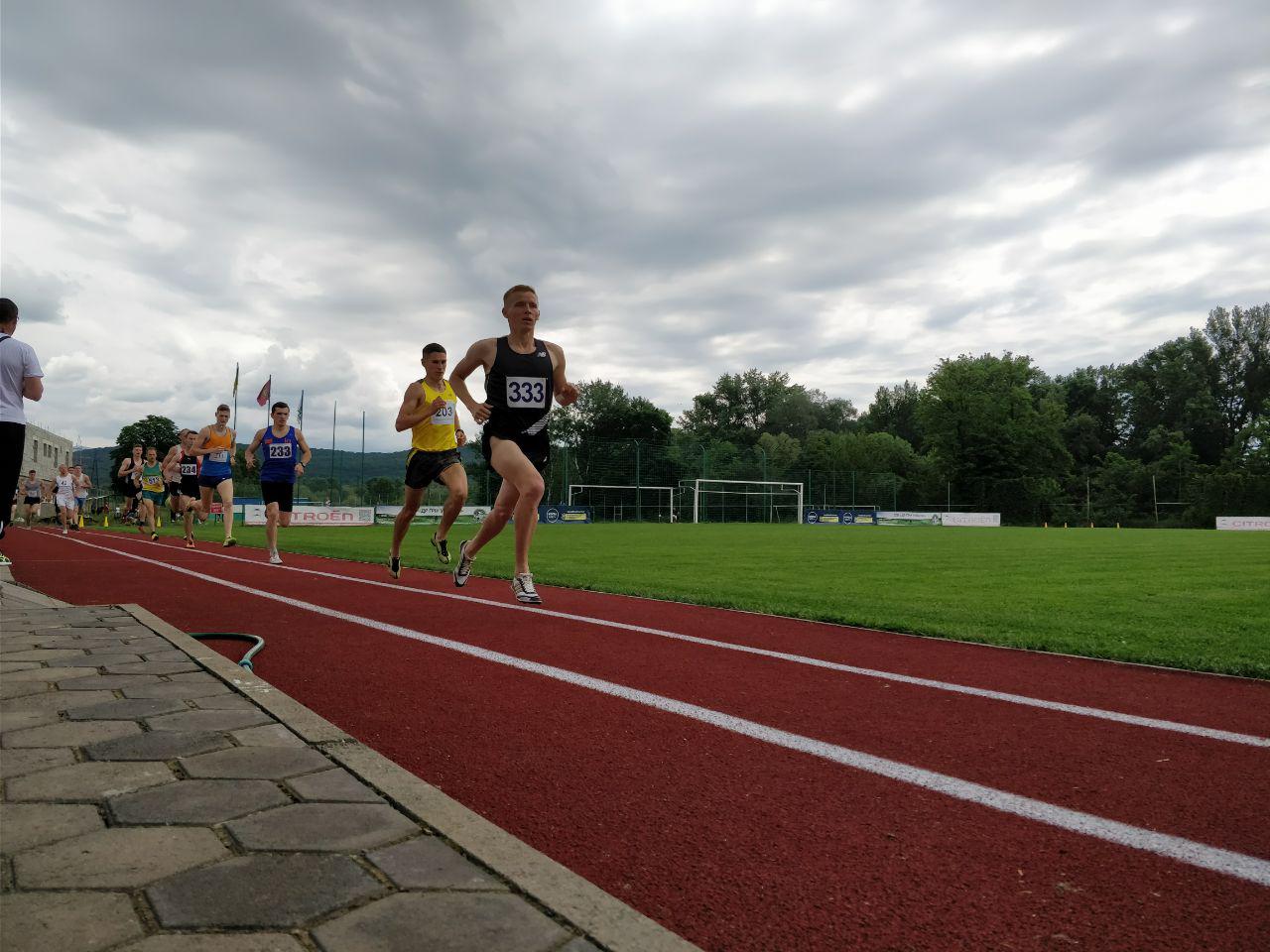 В Ужгороді відбулися змагання з легкоатлетичного кросу серед прикордонників України