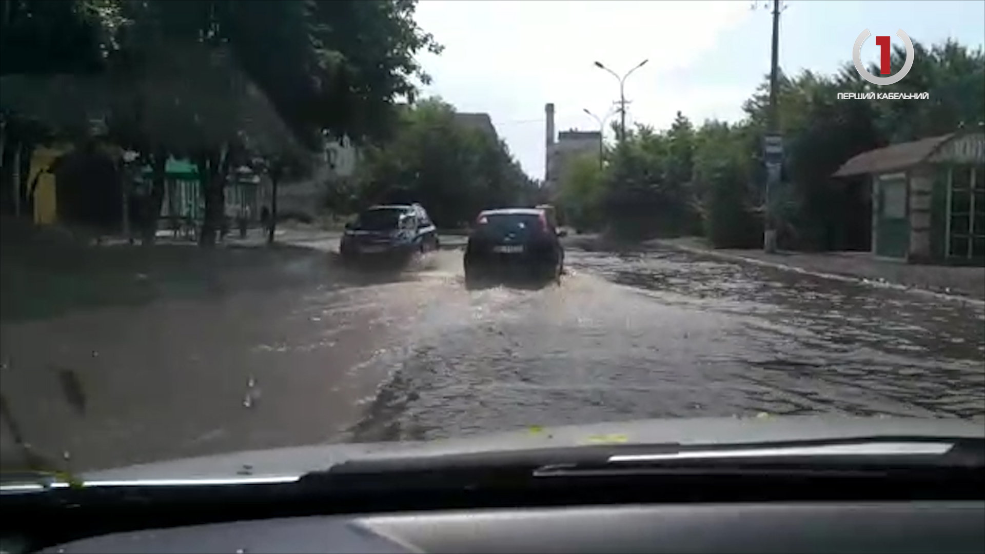 В Мукачеві на «бетонці» знову потоп (ВІДЕО)