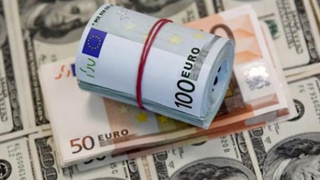 Курс валют 15 червня: долар і євро на готівковому ринку різко підскочили