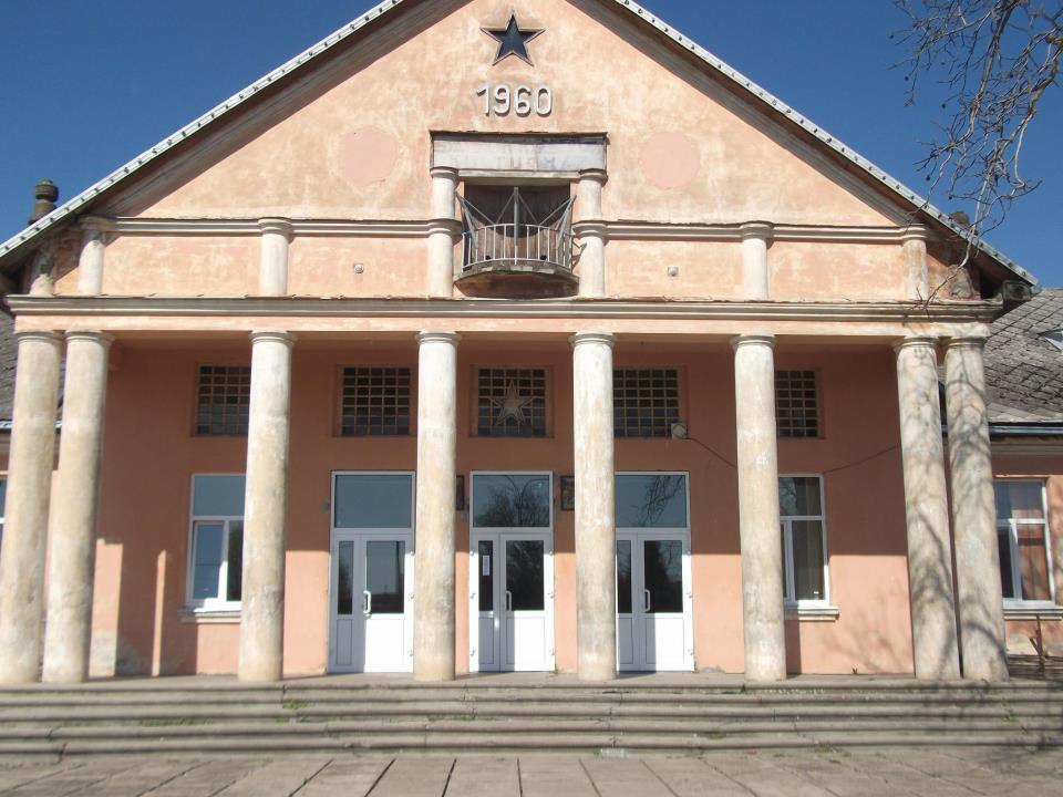На Виноградівщині палац культури зберігає досі свій оригінальний вигляд (ФОТО)