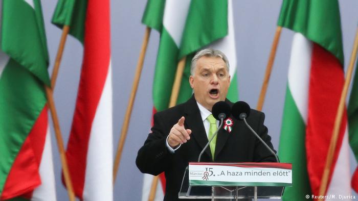 Прем'єр Угорщини вимагає вислати всіх мігрантів, щоб відновити в Європі демократію