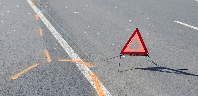 На автодорозі «Київ – Чоп» внаслідок зіткнення з автопоїздом загинув водій автомобіля