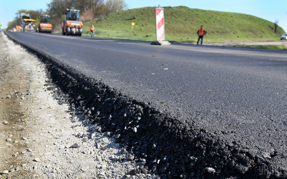 У Мукачівській РДА повідомили, де та за скільки відремонтують дороги