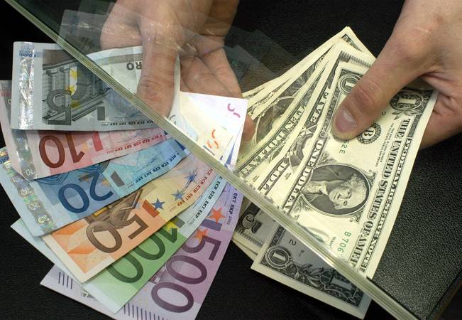 Курс валют 2 липня: євро та долар за вихідні додали в ціні