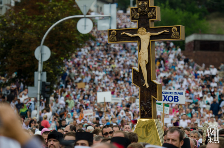 У Хресній ході УПЦ взяли участь близько 250 тисяч вірників