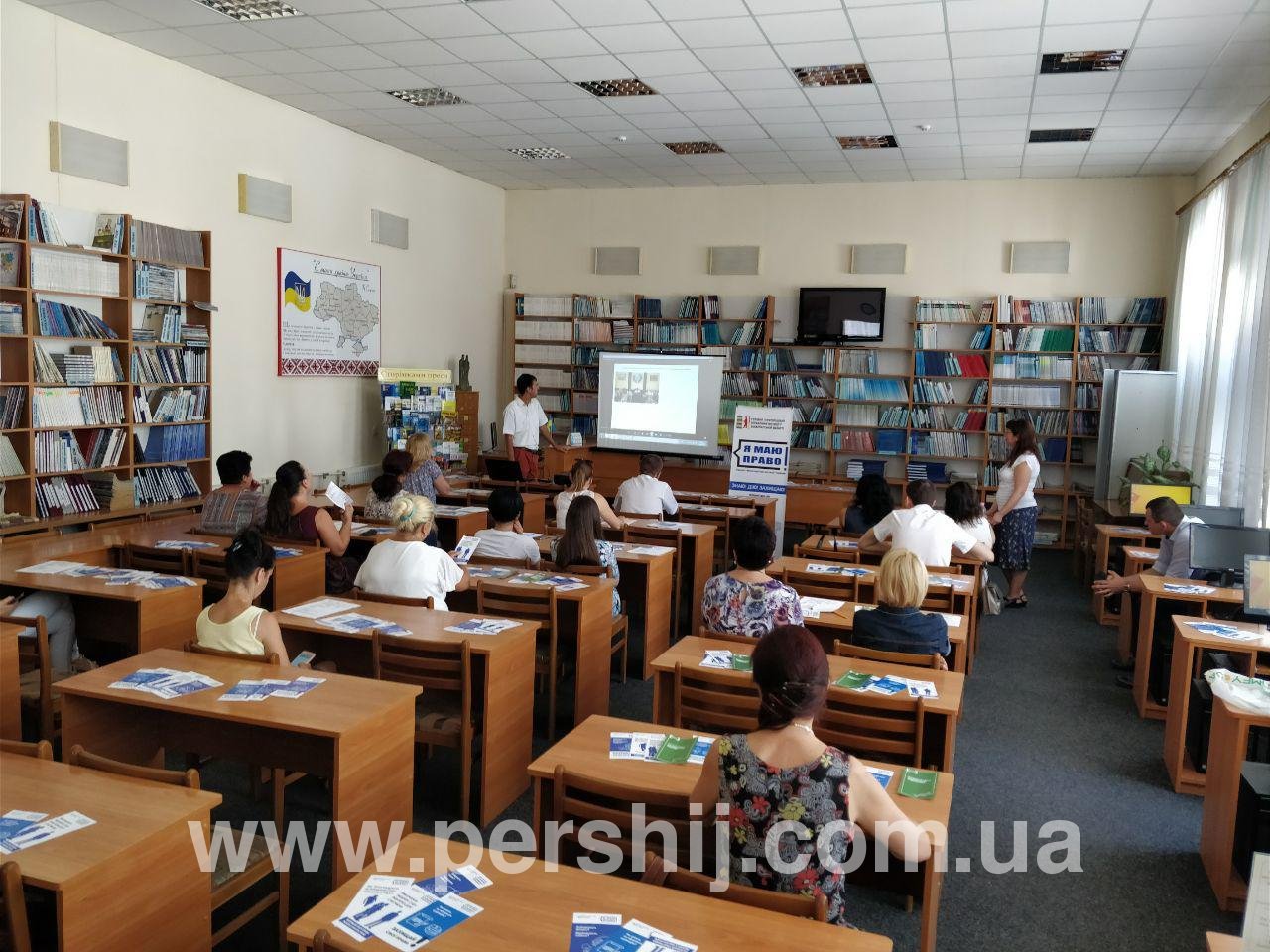 До Дня незалежності органи юстиції в Закарпатській області продовжують інформувати краян про власні права (ФОТО)
