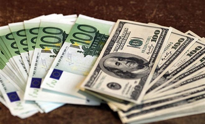 Курс валют 15 серпня: євро та долар ростуть на готівковому ринку