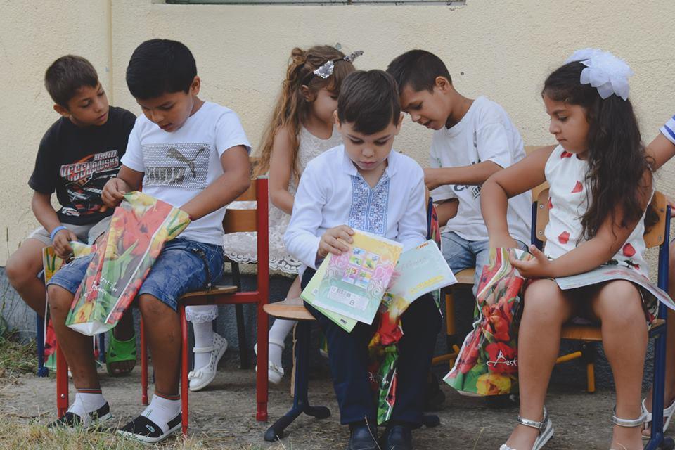 В Ужгороді у соціальному центрі для ромських дітей відбувся черговий випуск дошкільнят (ФОТО)