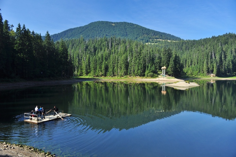 Закарпатські озера врятують від пекельної спеки