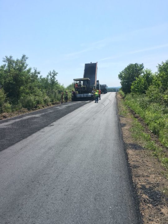 Обласна дорога «Берегово – Кам′янське» до і після ремонту (ФОТО)