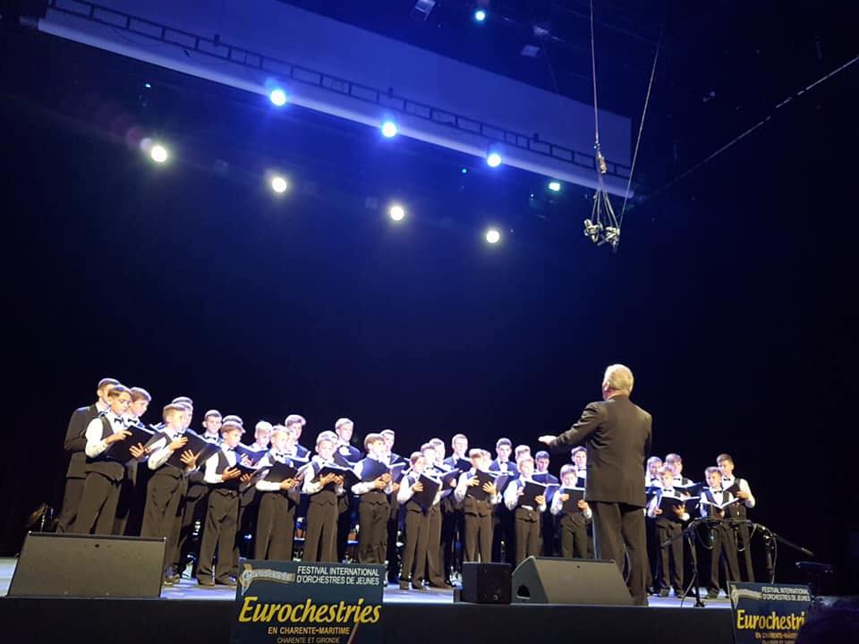 Мукачівський хор хлопчиків та юнаків представляє Україну на Міжнародному молодіжному музичному фестивалі "Eurochestries"(ФОТО)