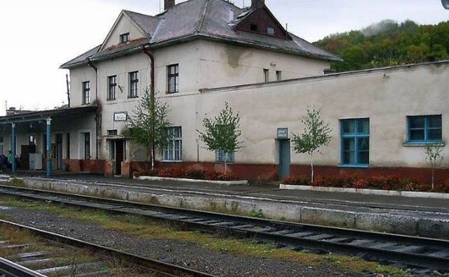 Вокзал у Хусті не змінився з часів Чехо-Словаччини