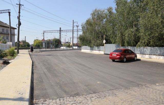 У Мукачеві до запуску міжнародного потягу "Мукачево - Будапешт" відремонтували частину вулиці Вокзальної
