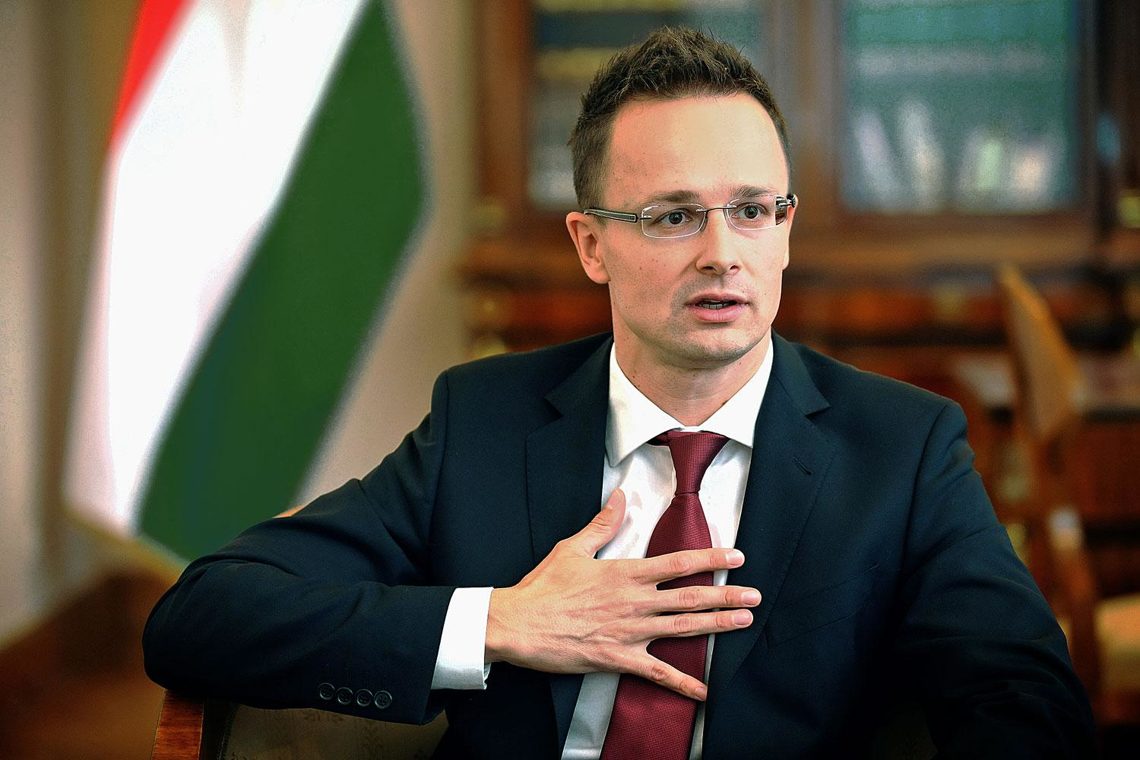 Міністр закордонних справ Угорщини Сійярто розкритикував Порошенка через утиски угорців