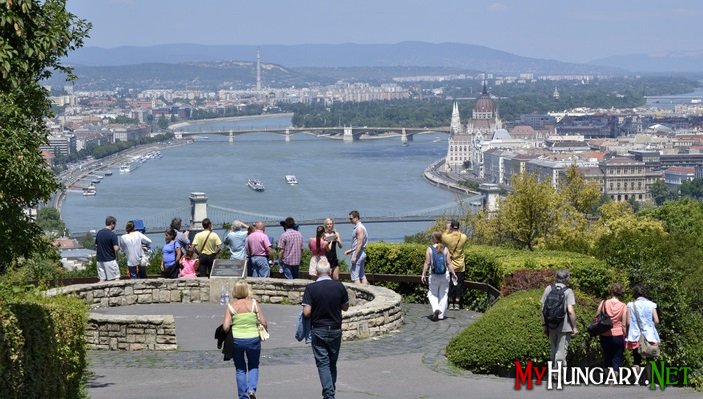 Будапешт запрошує закарпатців на Всесвітній день туризму