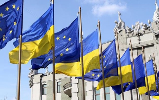 В Брюсселі Україні порадили зайнятися більш важливим, ніж курсом на ЄС і НАТО
