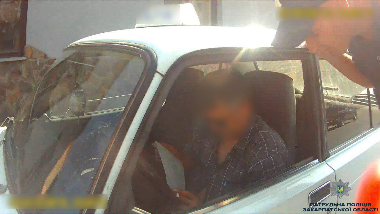 П’яного таксиста затримали ужгородські патрульні