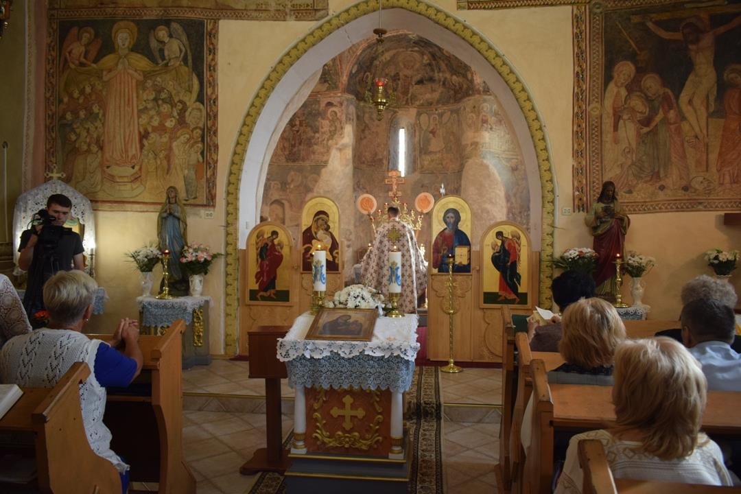 Молитва за мир та процвітання Ужгороду звучала в найдавнішій ротонді Закарпаття (фото, відео)