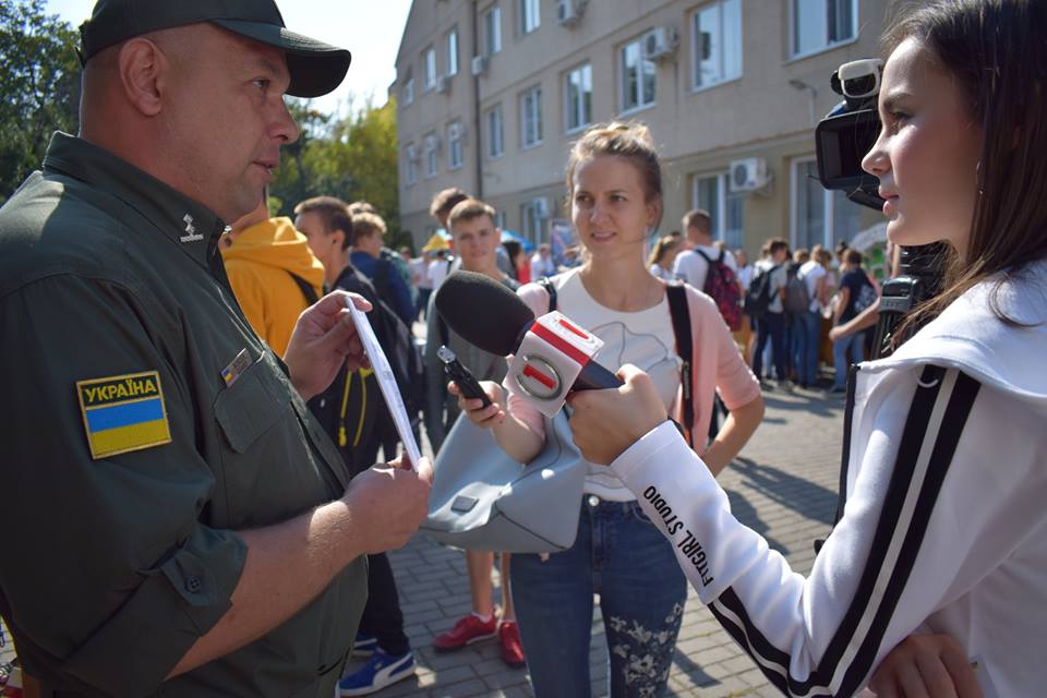 Прикордонники взяли участь у Ярмарці вакансій, що пройшла в Ужгороді (ФОТО)