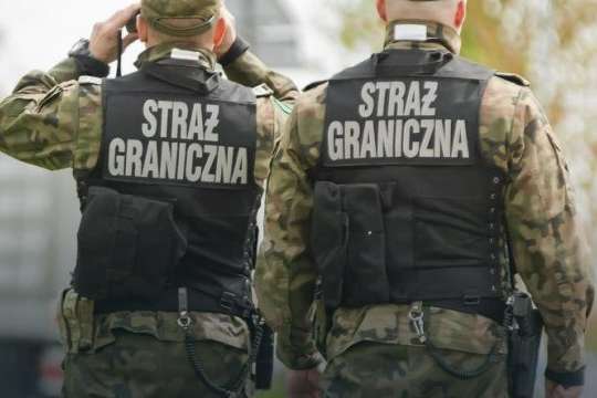 Черги на кордоні: польські митники почали "тихий страйк"