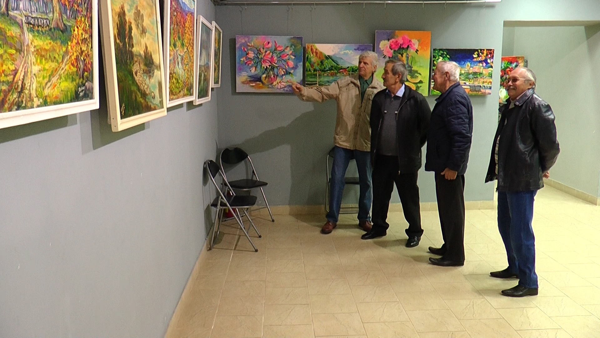 У Виноградові триває виставка робіт десяти художників Закарпаття (ВІДЕО)