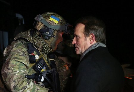 Знаєте, що вирізняє псевдопатріотів від справжніх патріотів України?