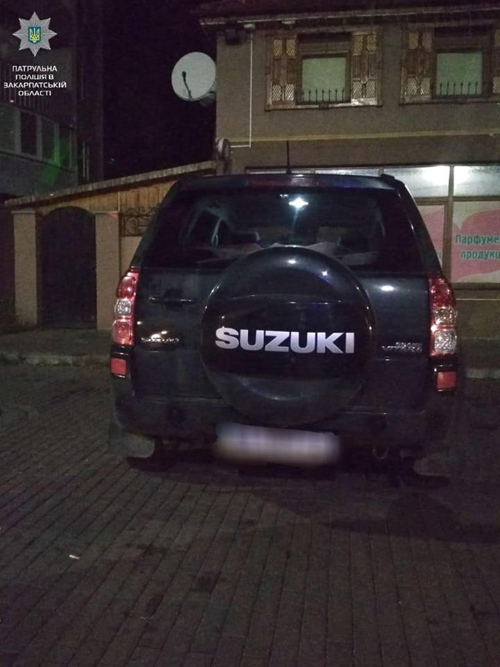 Закарпатські патрульні оприлюднили відео вчорашньої втечі водія Suzuki (ВІДЕО)