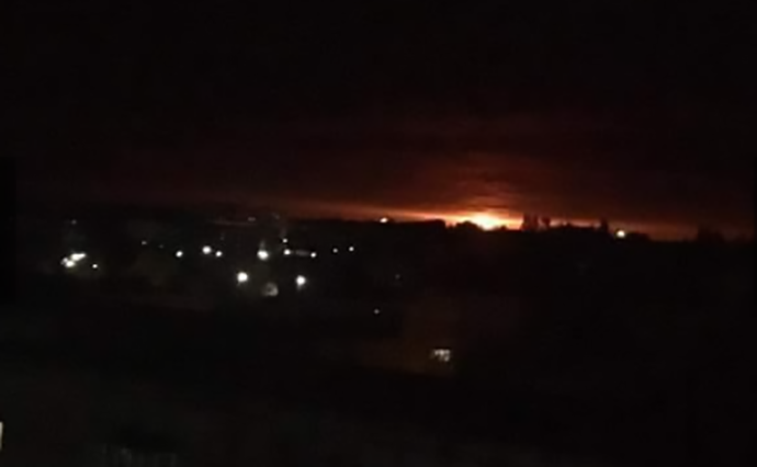 В Ічні, що поблизу Чернігова, вибухнули склади з боєприпасами, триває евакуація (ФОТО, ВІДЕО)