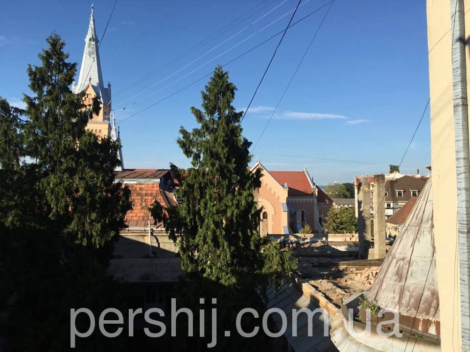 Мукачево втрачає архітектурну пам’ятку в історичному центрі міста (ФОТО)