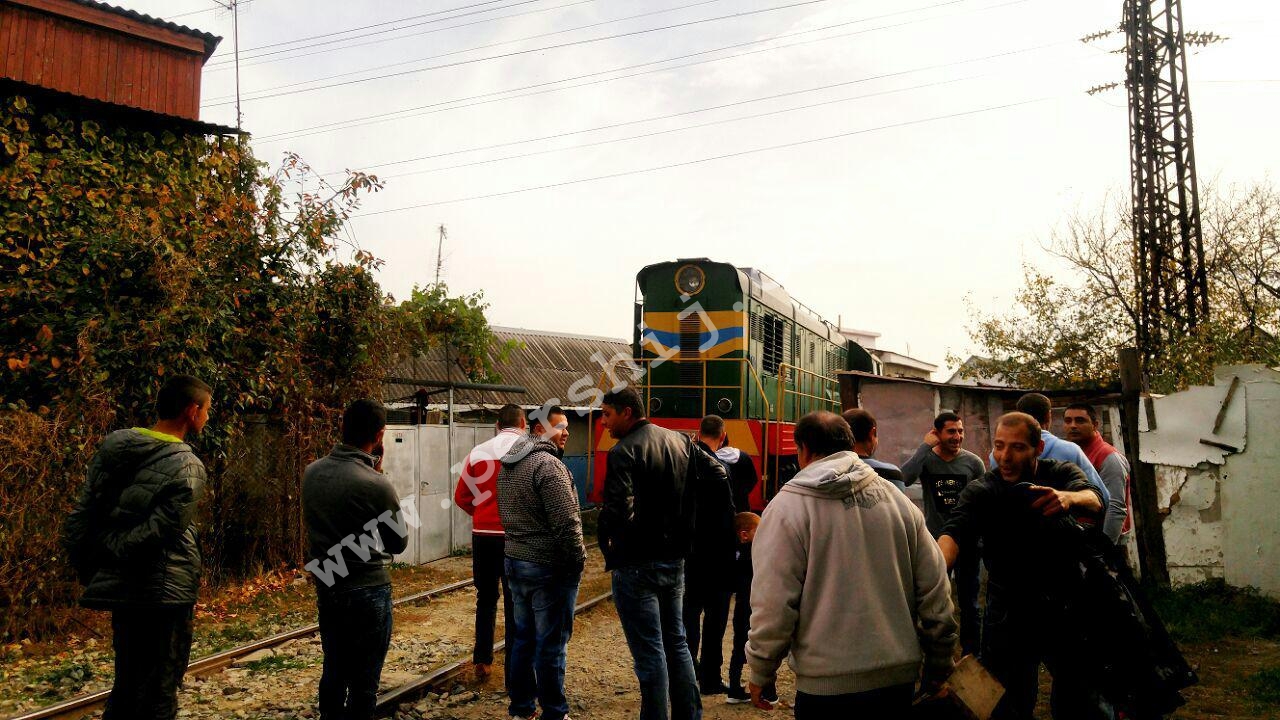 Вантажний поїзд, який зійшов із рейок, мало не розтрощив будинок в Ужгороді (ФОТО, ВІДЕО)