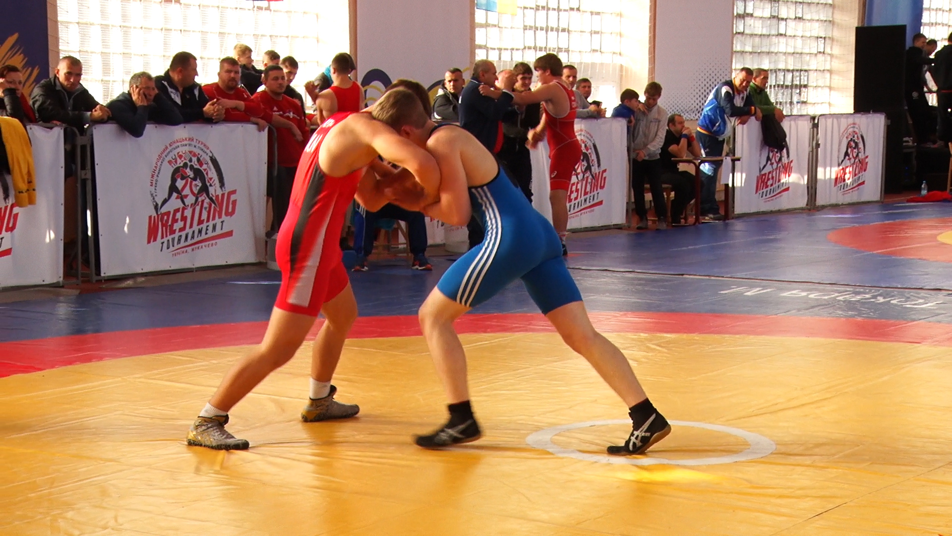 У Мукачеві пройшов ювілейний, ХХ міжнародний турнір з греко-римської боротьби ім. М. Токаря (ВІДЕО)