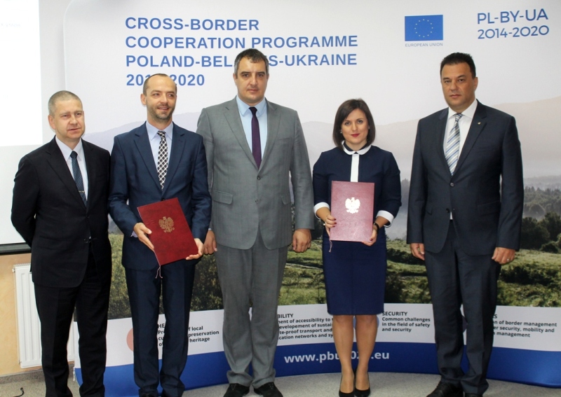 Важливі українсько-польські угоди підписано в рамках форуму Карпатського Єврорегіону