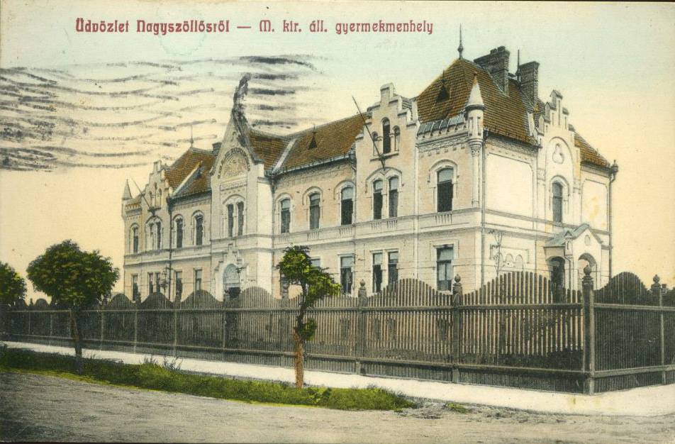Сирітський притулок у Виноградові з 1906 року дає прихисток знедоленій малечі