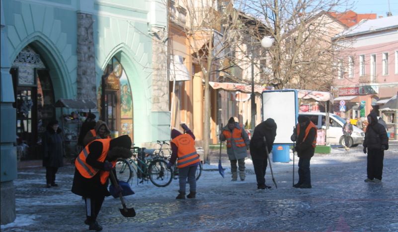 У Мукачеві майже 30 мільйонів хочуть витратити на прибирання вулиць 