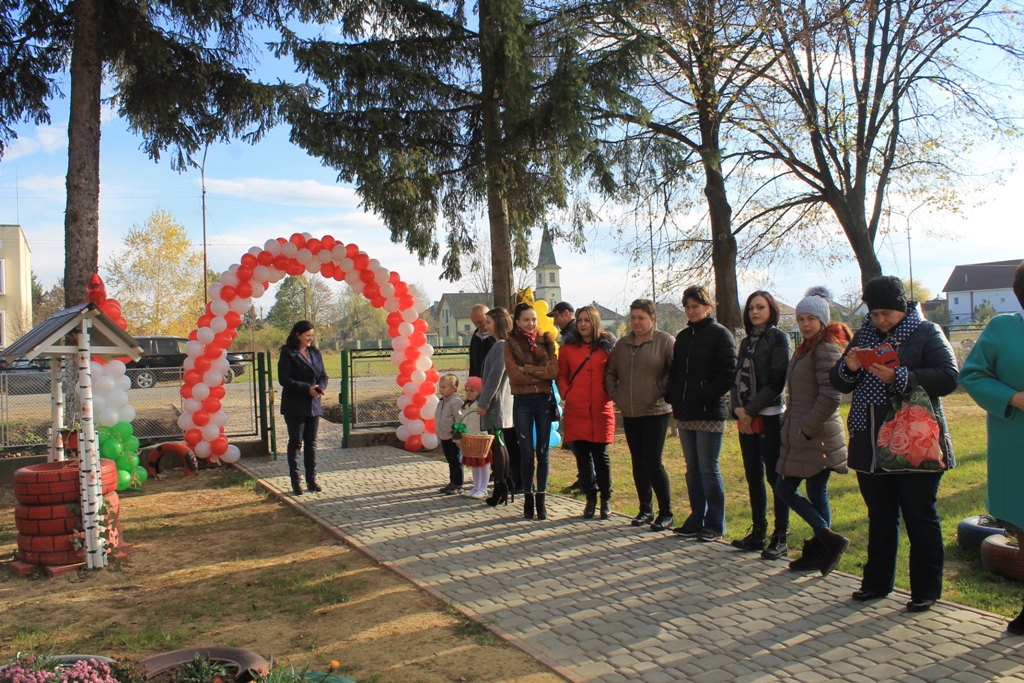 На Виноградівщині для дітей відновили закриту на 20 років «Ялиночку» (ФОТО)