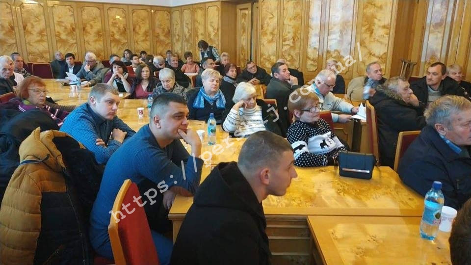 До Міжнародного дня осіб з інвалідністю в Ужгороді обговорили актуальні проблеми (ФОТО)