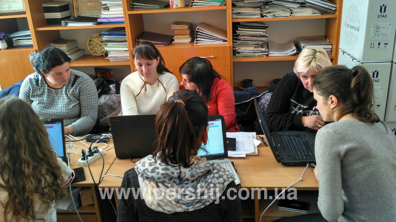 Працівників медичних закладів Мукачівщини навчають новій електронній системі Helsi