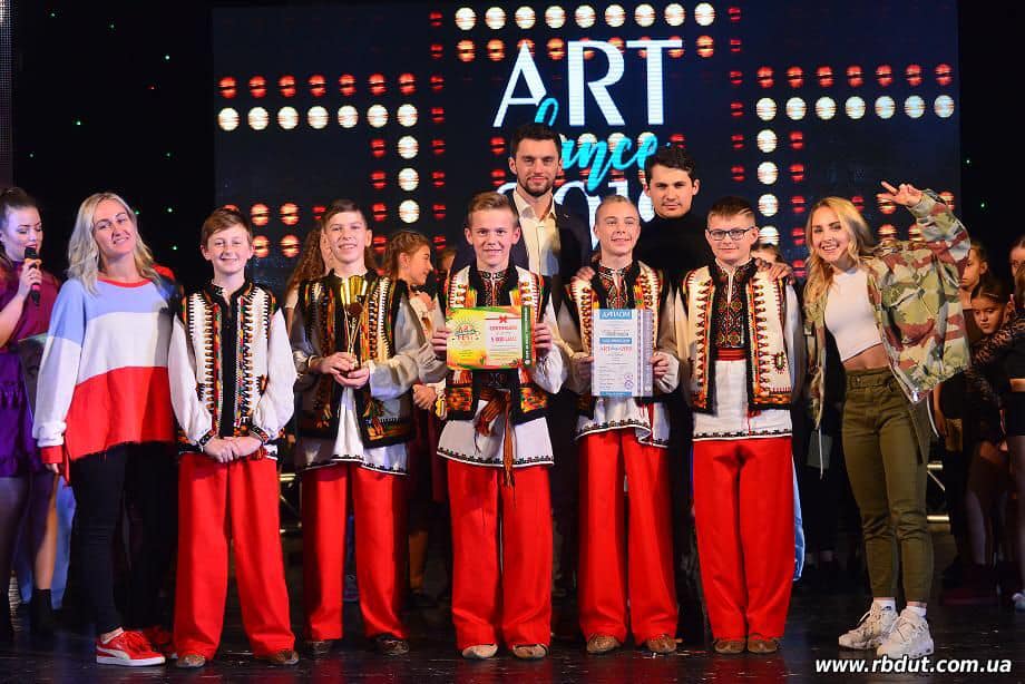 Юні танцюристи з Рахівщини здобули вісім призових місць на «ART DANCE 2019»
