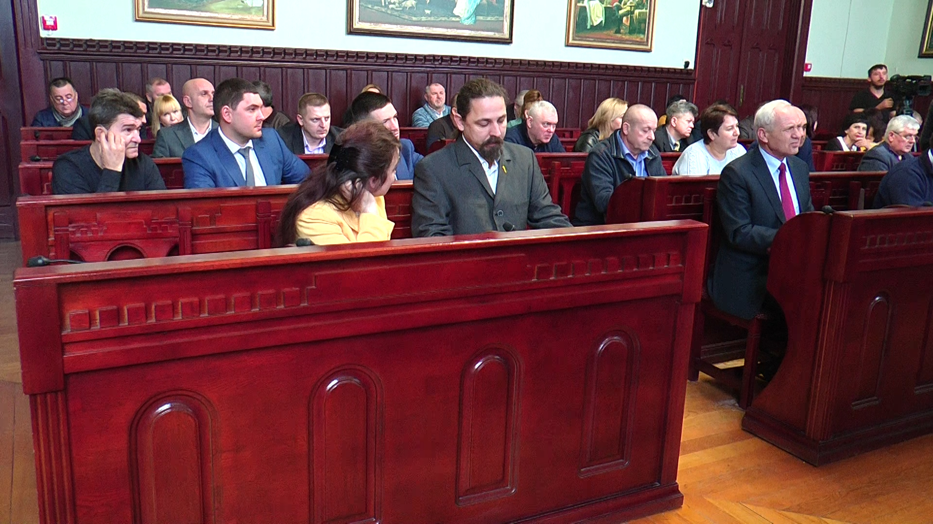 Перша у цьому році сесія Мукачівської міської ради розпочалась зі звіту міського голови (ВІДЕО)