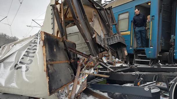 В ДТП на залізниці загинуло 16 людей, ще 30 отримали поранення