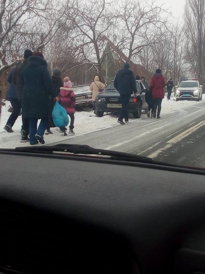 Погодні умови стали причиною ДТП на Виноградівщині (ФОТО)