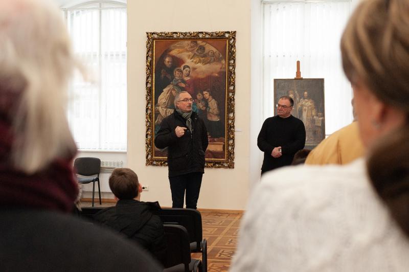 Закарпатські митці відзначили День Соборності виставкою