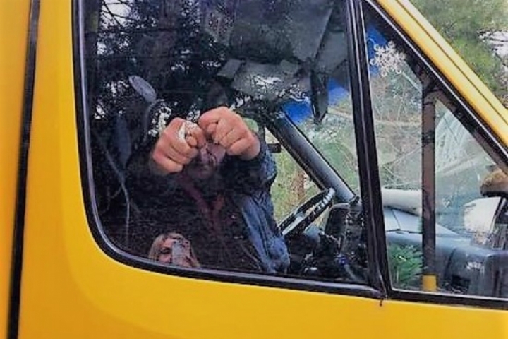 Хамство водія у маршрутному автобусі в Мукачеві - соцмережі