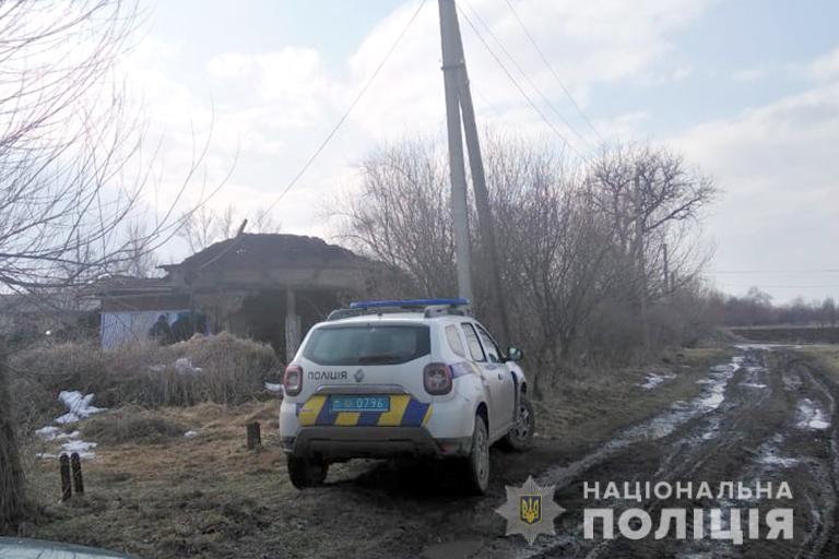 Поліція розслідує жорстоке вбивство чоловіка та жінки на Прикарпатті (ФОТО, ВІДЕО)